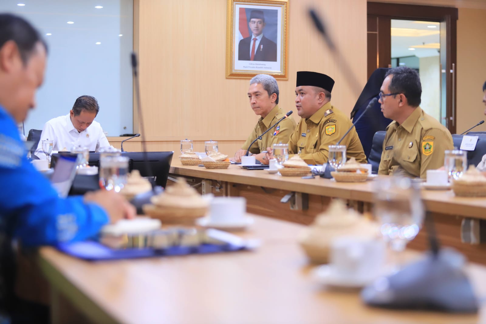 Bertemu Menteri LH, Bupati Rudy Susmanto Bahas Langkah Strategi Pengelolaan TPA Galuga Berbasis Sanitary Landfill