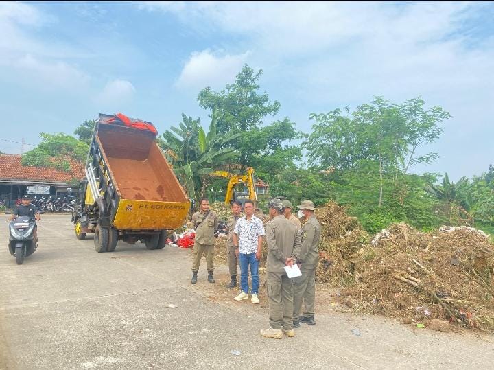 Jalan Bomang Kumuh, Camat Tajurhalang  Gercep Bersih-Bersih