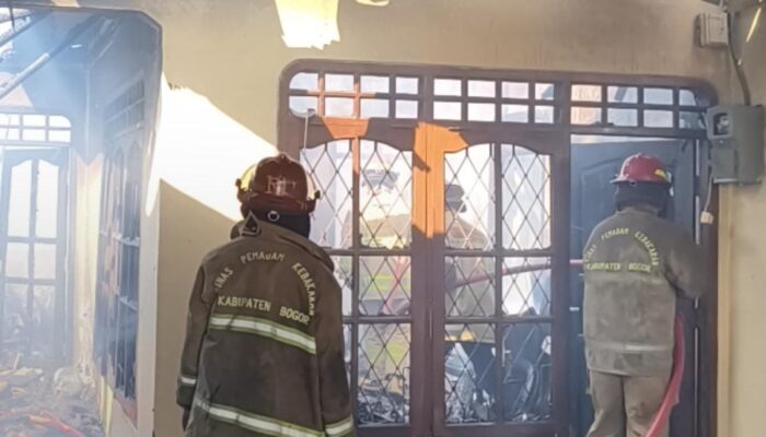Warmindo dan 1 Unit Rumah Terbakar di Cibinong, Semua Barang Hangus