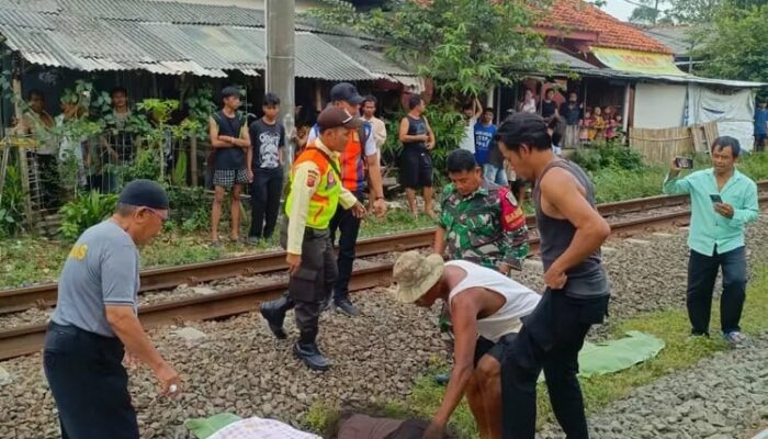 Tak Dengar Suara Klakson Kereta, Kakek 77 Tahun Tewas Tertabrak KRL di Cilebut Timur