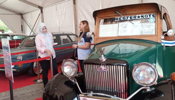 Disbudpar Kabupaten Bogor Terkesima dengan Oplet Tahun 1935 di Autovibes Fest 2025
