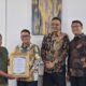 Berkat Inovasi Digital Ini, Perumda Pasar Tohaga dapat Award dari IPB University