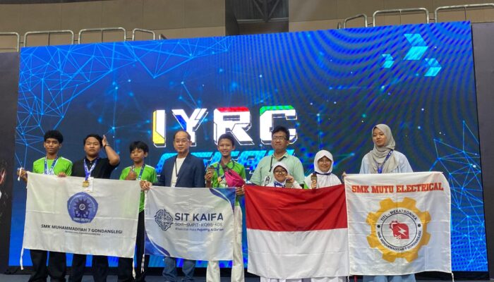Duta SIT KAIFA Harumkan Nama Indonesia di Ajang Internasional ASEAN Youth Robotic Competition 2025