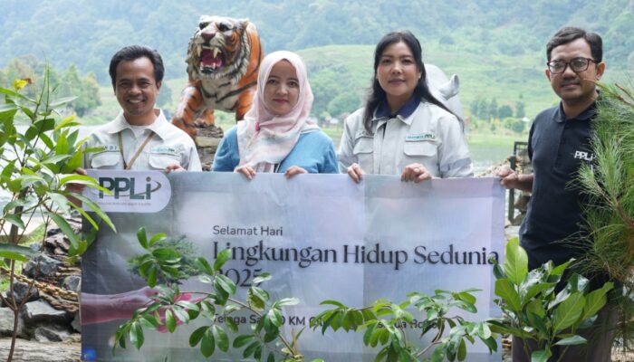 Dukung Pengendalian Banjir Jakarta dari Hulu ke Hilir, PPLI Tanam Pohon di Hulu Ciliwung