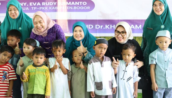Semarakkan HJB Ke-543, TP PKK Kabupaten Bogor Gelar Khitanan Massal Gratis