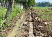 Usai Dikeluhkan Warga Karena Persempit Saluran Air, Perumahan Pesona Kahuripan 10 Cileungsi Perbaiki Fondasi