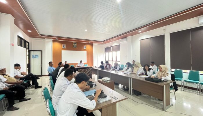 Sekcam Megamendung Rancang Pelayanan Administrasi Kependudukan Via WhatsApp Center