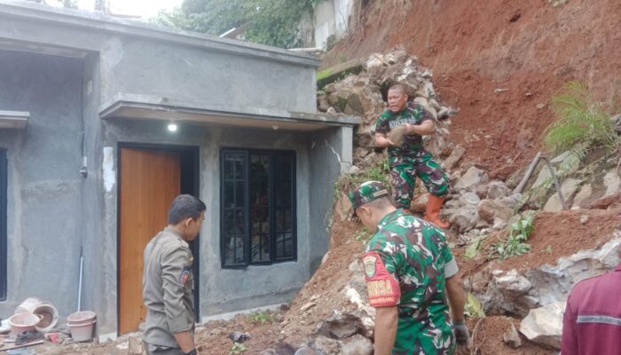 TPT Milik PT Indopenta Sakti Teguh Longsor, 1 Rumah dan Motor Rusak Tertimpa Reruntuhan