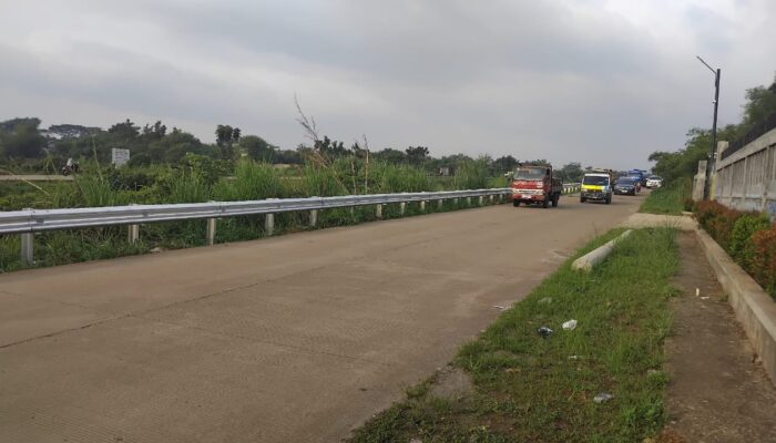 Jalan Bomang di Pasang Guard Rail Sepanjang 8 Km, Ivan: Tekan Angka Kecelakaan